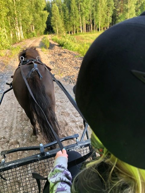 Budkavleritten 2020 - Isabelle Andersson tillsammans med Lukas
